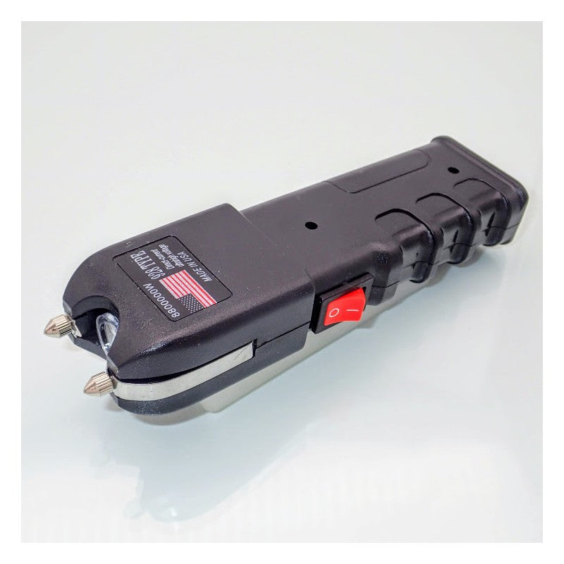 Dissuasore-torcia elettrico + LED Flashlight 2 in 1 animal defender